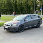 TOYOTA AVENSIS  1499€