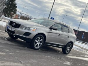 VOLVO XC60   5999€