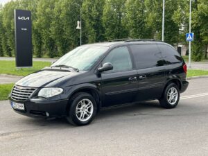 CHRYSLER VOYAGER   1499€