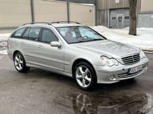 MERCEDES-BENZ C 220 CDI   1499€