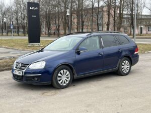 VOLKSWAGEN GOLF VARIANT   1499€