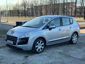 PEUGEOT 3008   2499€