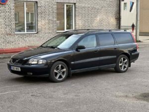 VOLVO V70   1499€