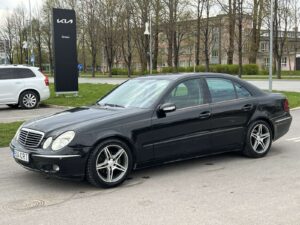 MERCEDES-BENZ E 200 CDI   1499€