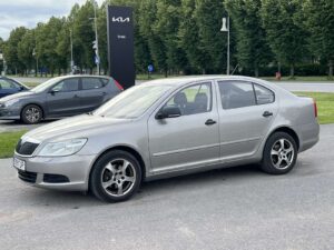 SKODA OCTAVIA    1499€