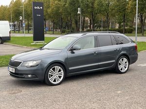 SKODA SUPERB   4999€