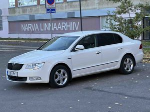 SKODA SUPERB  2999€