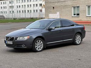 VOLVO S80    2499€