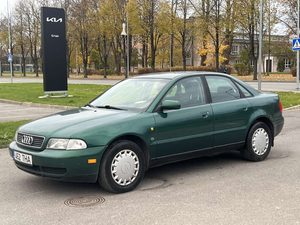 AUDI A4    549€